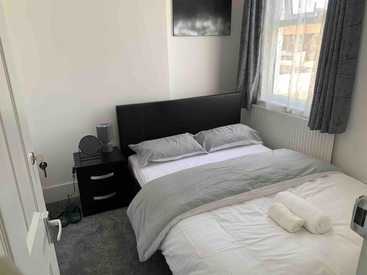 L A Place Croydon, London Villa Norwood Luaran gambar