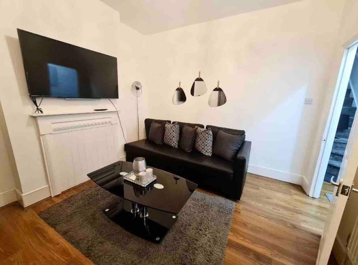 L A Place Croydon, London Villa Norwood Luaran gambar