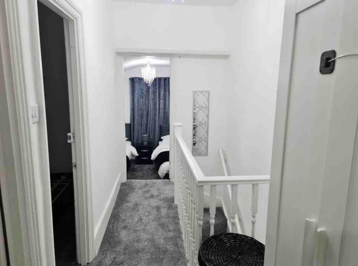 L A Place Croydon, London Villa Norwood Luaran gambar
